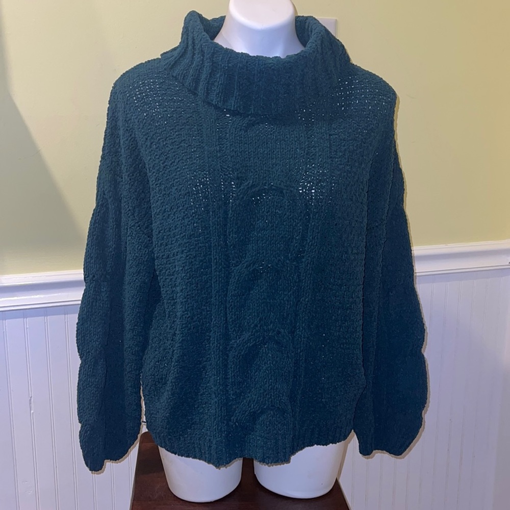 Seven7 ladies Shaker cowl neck long sleeve sweater. Dark green. Large.